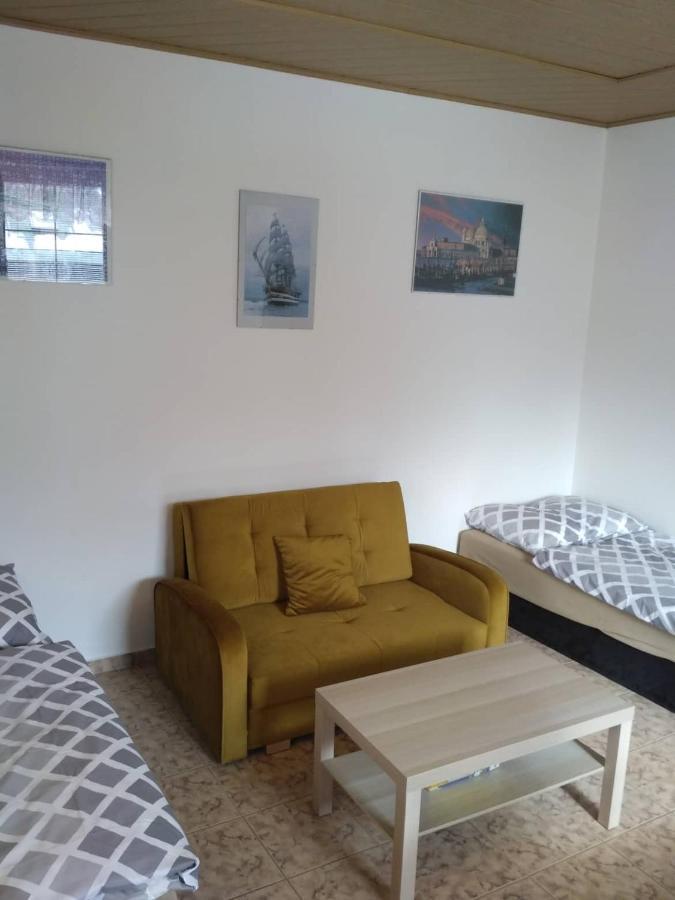 Apartma Doubek โรกีนีซ นัด ยีเซอโร ภายนอก รูปภาพ